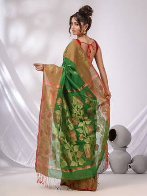 Green Cotton Blend Handwoven Saree With Foliage Border 4