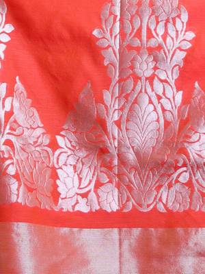 Watermelon Pink Cotton Blend Handwoven Saree With Floral Pallu 5