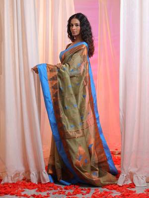 Ecru Cotton Blend Handwoven Saree With Temple Border 2