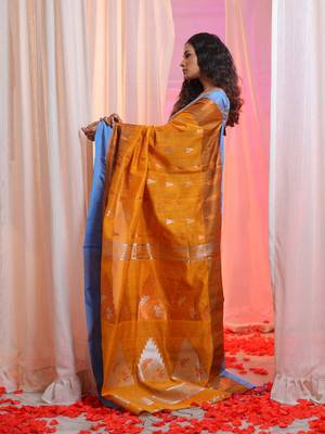 Honey Yellow Cotton Blend Handwoven Saree With Temple Border 2