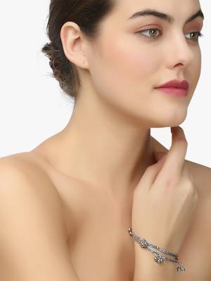 Women set of 4 oxidised silver plated handcrafted bangles 2