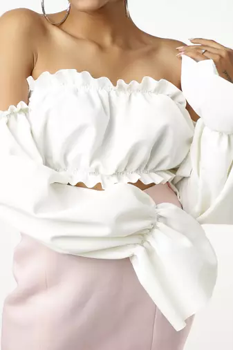White crop top