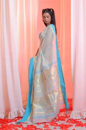 Ecru Cotton Blend Handwoven Saree With Paisley Motifs Pallu