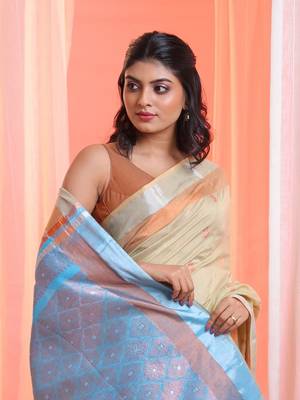 Beige Cotton Blend Handwoven Saree With Zari Border 3