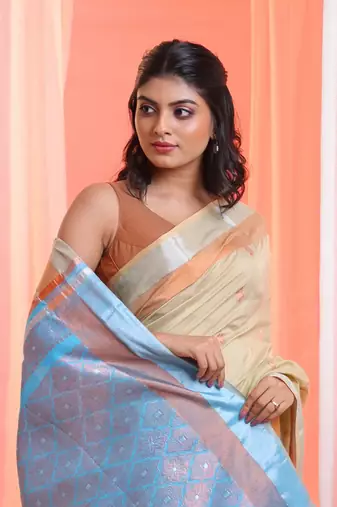 Beige Cotton Blend Handwoven Saree With Zari Border