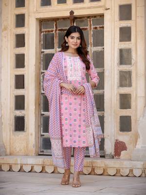- peach cotton printed kurta dupatta set 1