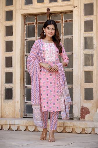 Yufta- peach cotton printed kurta dupatta set