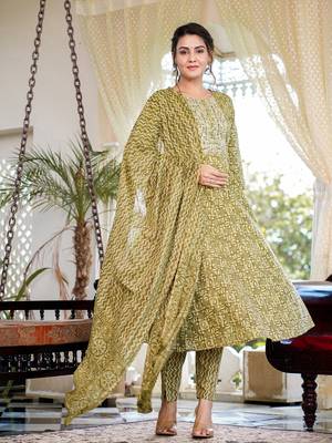  green pure cotton anarkali trouser and dupatta set 5