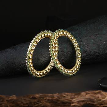 Women gold-plated luk kundan golden-pearl set of 2 bangles 5