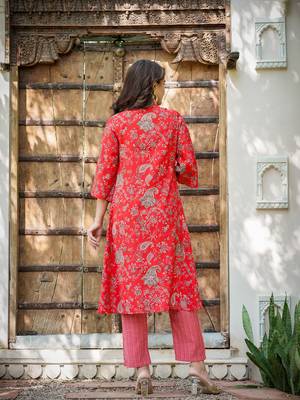  muslin red co ord set with crop top and pant 3