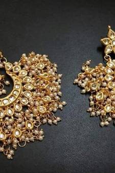 white pearl earring in kundan for traditional occasion and weddings