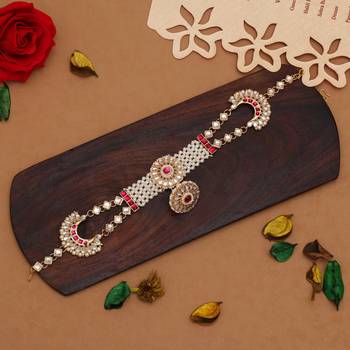 Rani color rajasthani borla kundan matha patti 1