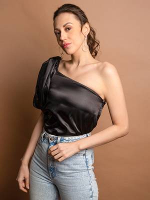 Black one sleeve satin top 2