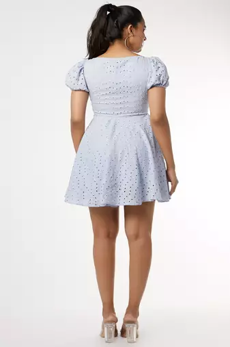 Front tie up dress