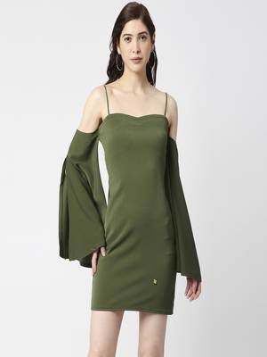 Bodycon with off bell sleeve and slit 2