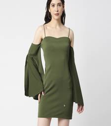 Bodycon with off bell sleeve and slit