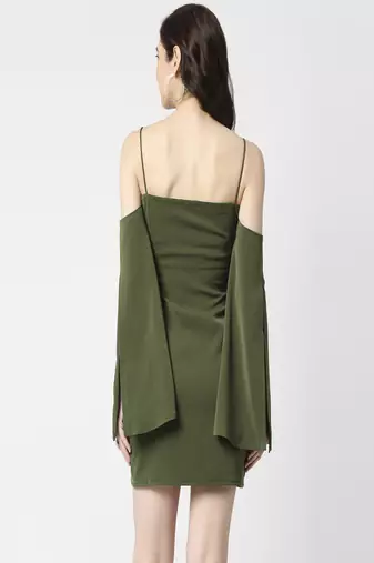 Bodycon with off bell sleeve and slit