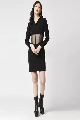 Onepiece with trasparent waist