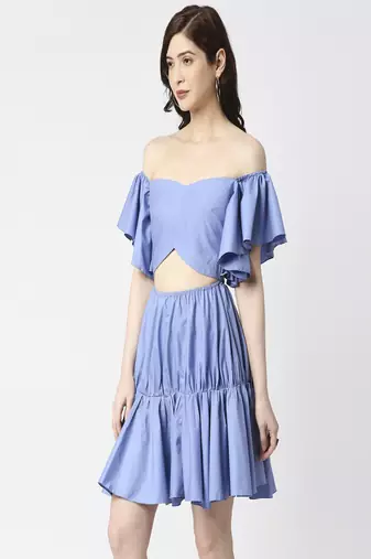 Front waist cut dress