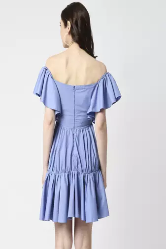 Front waist cut dress
