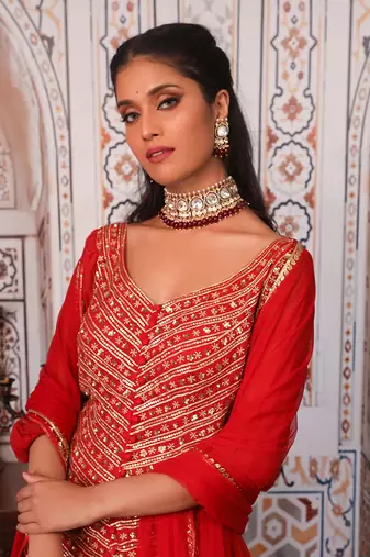 Rust sharara set