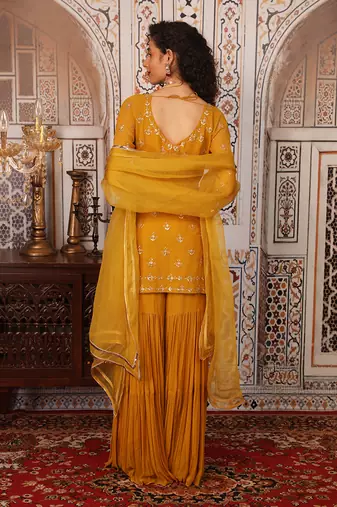 musturd sharara set