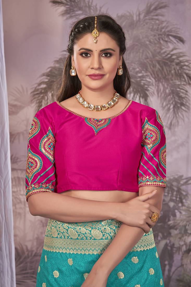 sky blue Banarasi silk blend saree with unstitch blouse piece