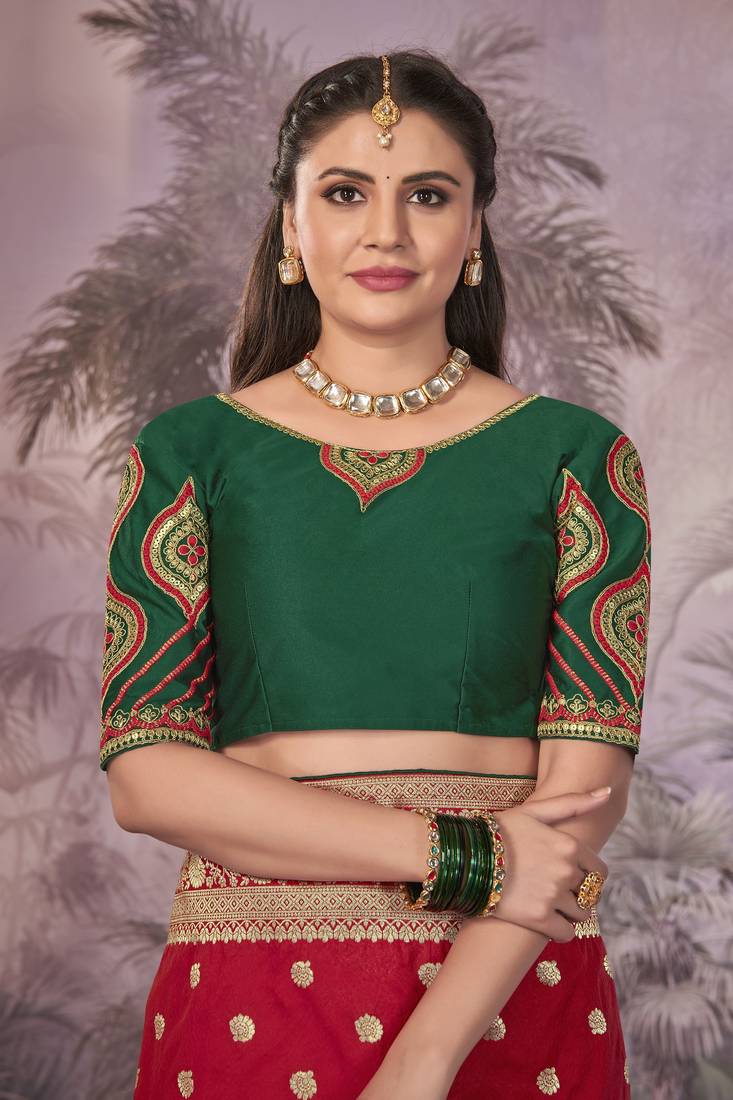 Red Banarasi silk blend Saree With Unstitch Blouse Piece