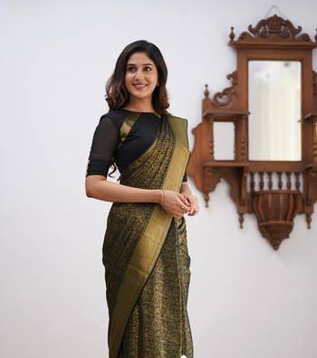 MEHNDI GOREGOUS  JACCQUARD SAREE 3