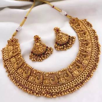 GOLD TONE ETHNIC CHOKER STONES STUDDED NECKLACE SET FOR WOMEN 1