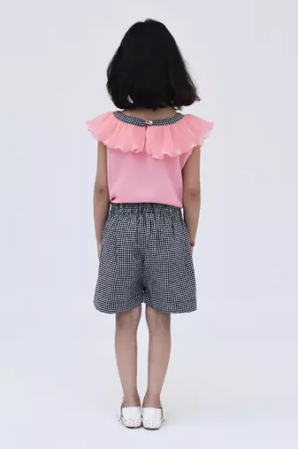  Pink Top With Black Checked Printed Shorts