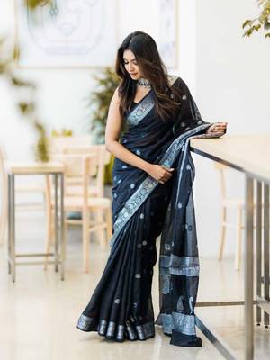 BLUE BEAUTIFUL JACCQUARD SAREE 2
