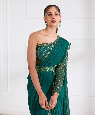 Bottle green pre draped saree and belt 3