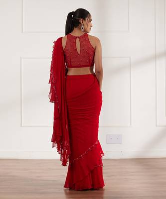 Red predraped frill saree set 3