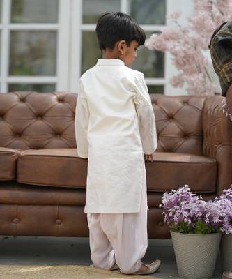 white Kurta and Pink Salwar 2