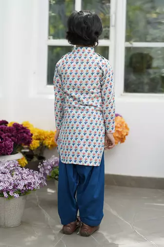 Printed Flower Boti Kurta Set For Boys