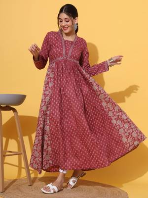 Vbuyz Women'S Floral Print Anarkali Cotton Pink Alia Cut Stitched Anarkali Kurta 1