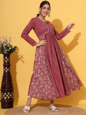 Vbuyz Women'S Floral Print Anarkali Cotton Pink Alia Cut Stitched Anarkali Kurta 4