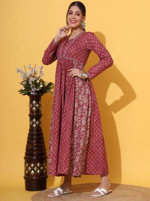 Vbuyz Women'S Floral Print Anarkali Cotton Pink Alia Cut Stitched Anarkali Kurta 6
