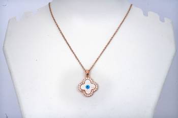 V Fashio Jewellery -Stylish High Quality Pendant Necklace Chain For Women & Girls 2