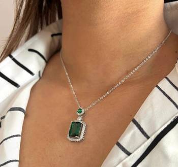 V Fashio Jewellery -Stylish High Quality Pendant Necklace Chain For Women & Girls 2