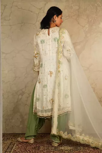 White Kurta Sets