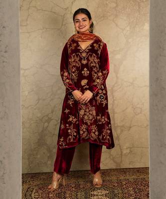 Red Kurta Sets 1
