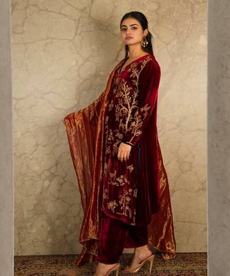 Red Kurta Sets 2