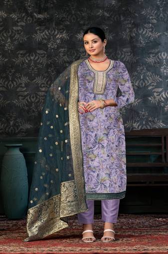 LavenderGeorgette Salwar Kameez
