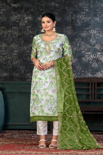 WhiteGeorgette Salwar Kameez