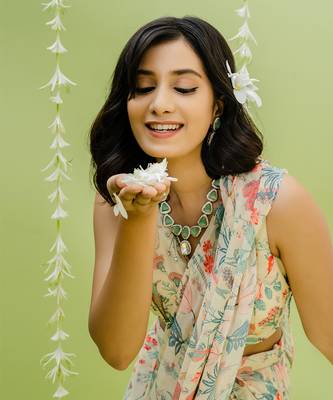 Off White Printed Embroidered Saree Set 4