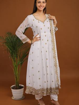 White thread work anarkali suit 3
