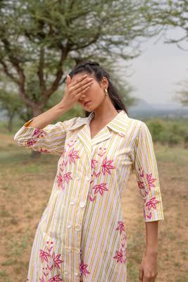 White hand block printed cotton coord set 5