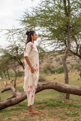 White hand block printed cotton kurta pant set 3